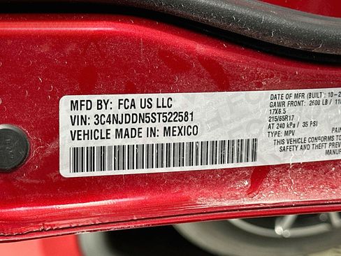 Used 2025 Jeep Compass Trailhawk AWD/4WD image 12