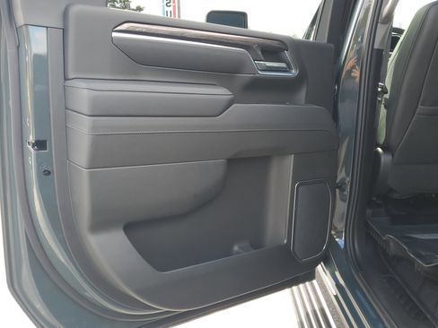 Used 2026 Chevrolet Silverado 3500 LTZ w/ LTZ Premium Package image 12