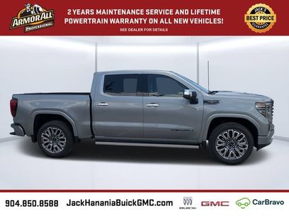 New 2026 GMC Sierra 1500 Denali Ultimate w/ LPO, Black Badging Package