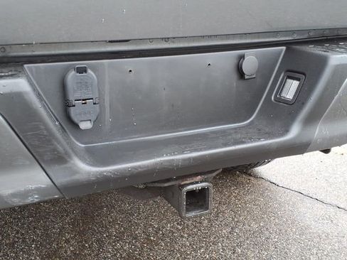 Used 2017 Ford F150 XLT w/ Equipment Group 301A Mid image 12