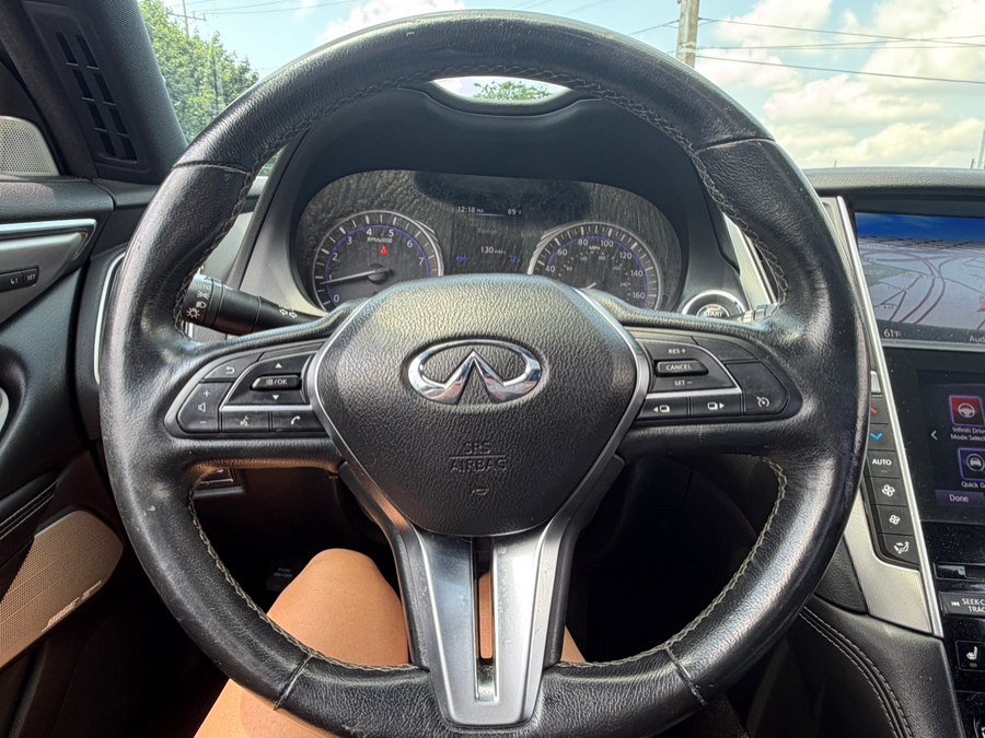 Used 2018 INFINITI Q60 3.0t Luxe w/ Sensory Package 3.0T Luxe RWD image 21