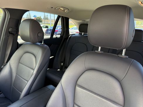 Used 2022 Mercedes-Benz GLC 300 image 30