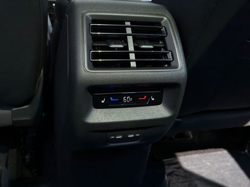 New 2026 Volkswagen Tiguan SEL R-Line AWD/4WD image 17
