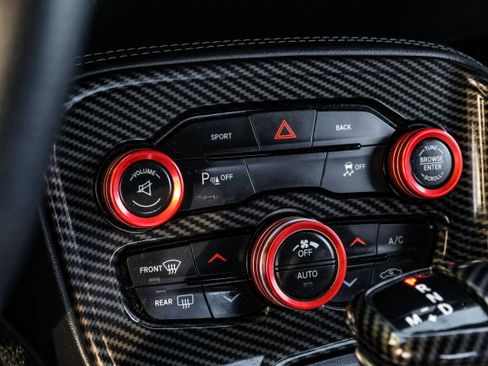 Used 2016 Dodge Challenger R/T Plus image 24