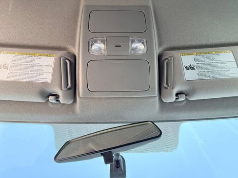 Used 2015 Toyota Tacoma 2WD Access Cab w/ SR5 Package image 39
