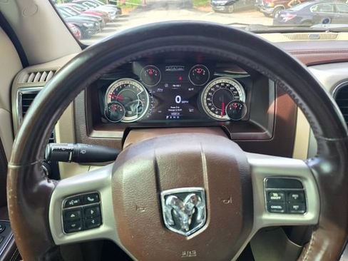 Used 2013 RAM 1500 Laramie w/ Convenience Group AWD/4WD image 15