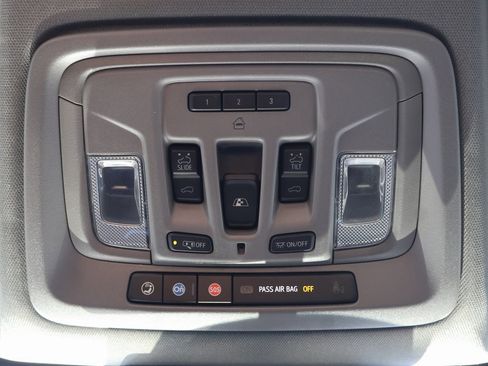 Used 2024 GMC Sierra 2500 Denali w/ Denali Reserve Package image 34