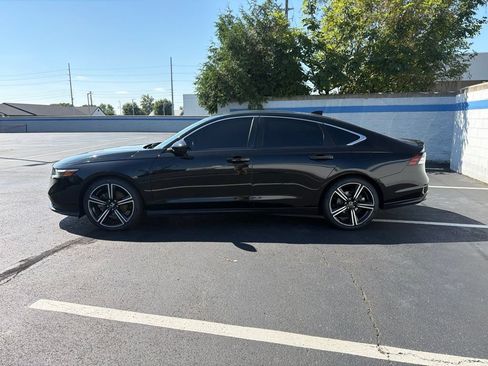 Used 2023 Honda Accord Sport image 2