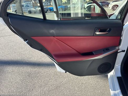 Used 2017 Lexus IS 300 AWD image 36