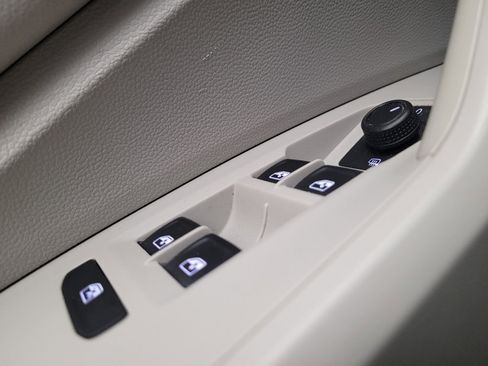 Used 2019 Volkswagen Jetta S w/ Driver Assistance Package FWD image 27