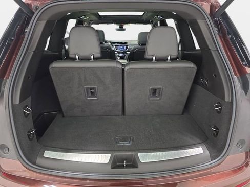 Used 2022 Cadillac XT6 Premium Luxury w/ Technology Package AWD/4WD image 35