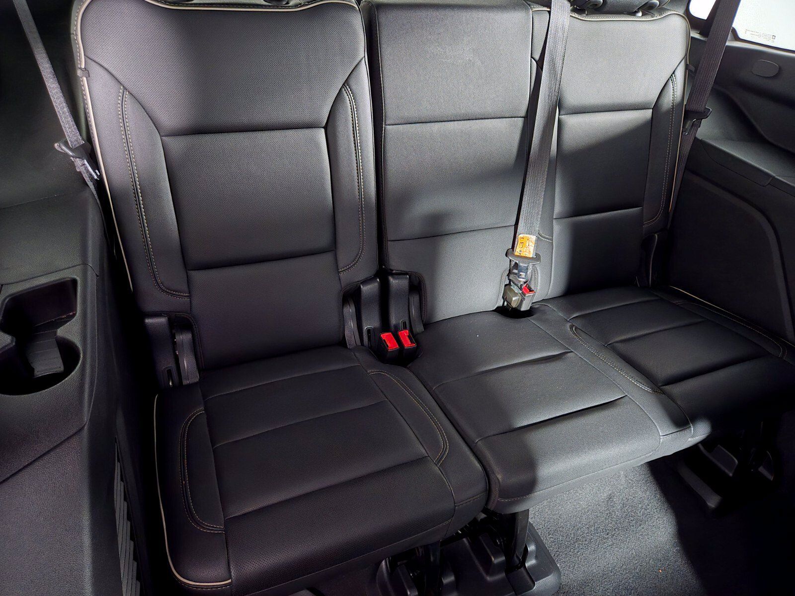 Used 2023 GMC Yukon SLT w/ SLT Luxury Package AWD/4WD image 19