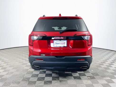 Used 2023 GMC Acadia SLE w/ Driver Convenience Package image 9