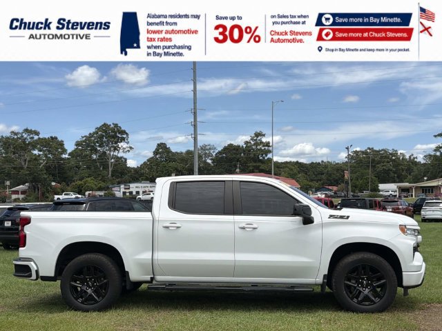 Used 2024 Chevrolet Silverado 1500 RST AWD/4WD image 4