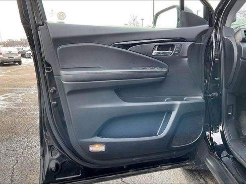 Used 2016 Honda Pilot Touring image 26