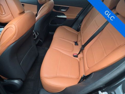 Used 2024 Mercedes-Benz GLC 300 4MATIC image 14
