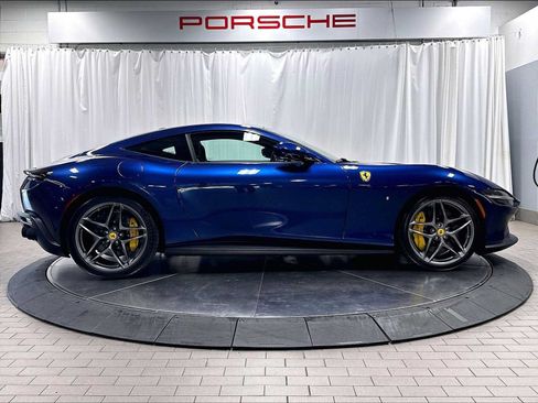Used 2022 Ferrari Roma RWD image 10