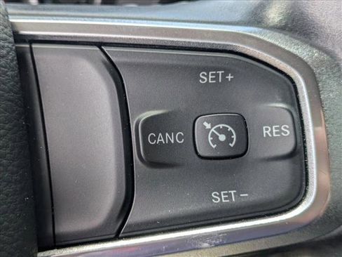 Used 2019 RAM 1500 Laramie image 12