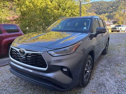 Used 2024 Toyota Highlander XLE