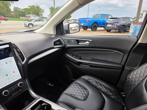 Used 2024 Ford Edge Titanium AWD/4WD image 35