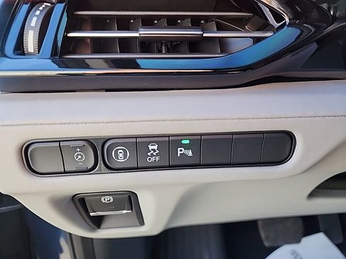 Certified 2026 Acura MDX w/ Technology Package image 19