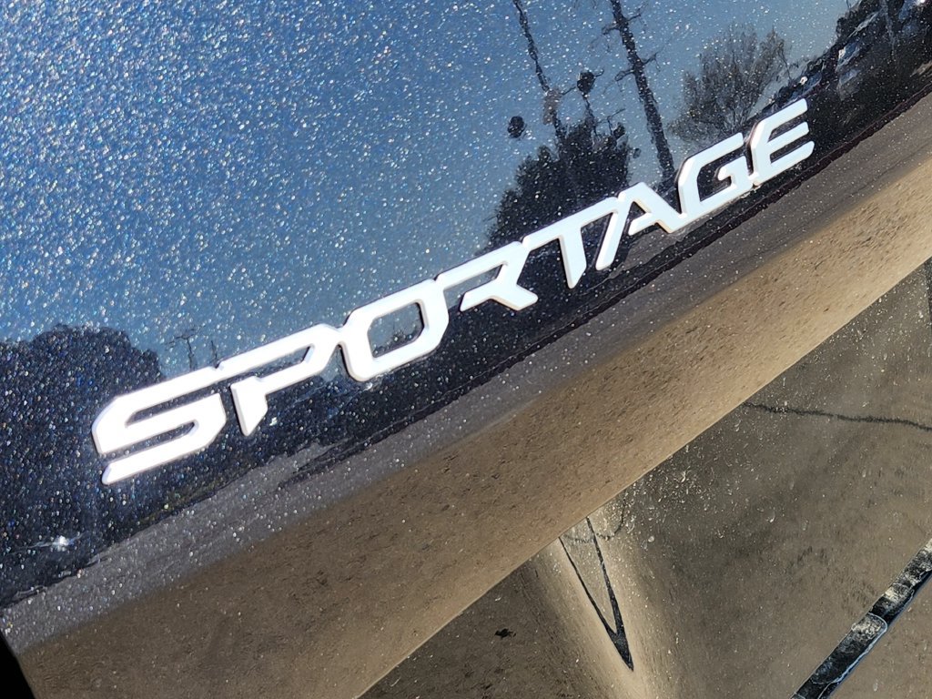 New 2026 Kia Sportage SX FWD image 9