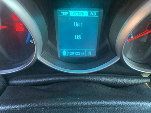 Used 2014 Chevrolet Cruze Eco image 19