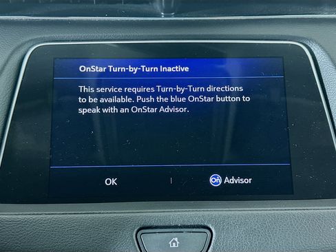 Used 2023 Cadillac XT4 Luxury w/ Cold Weather Package FWD image 22