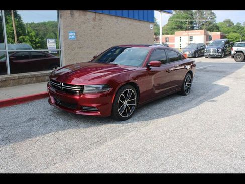 Used 2020 Dodge Charger SXT w/ Leather Interior Group RWD image 1