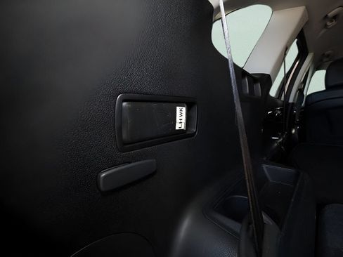 Used 2019 Kia Sorento FWD image 18