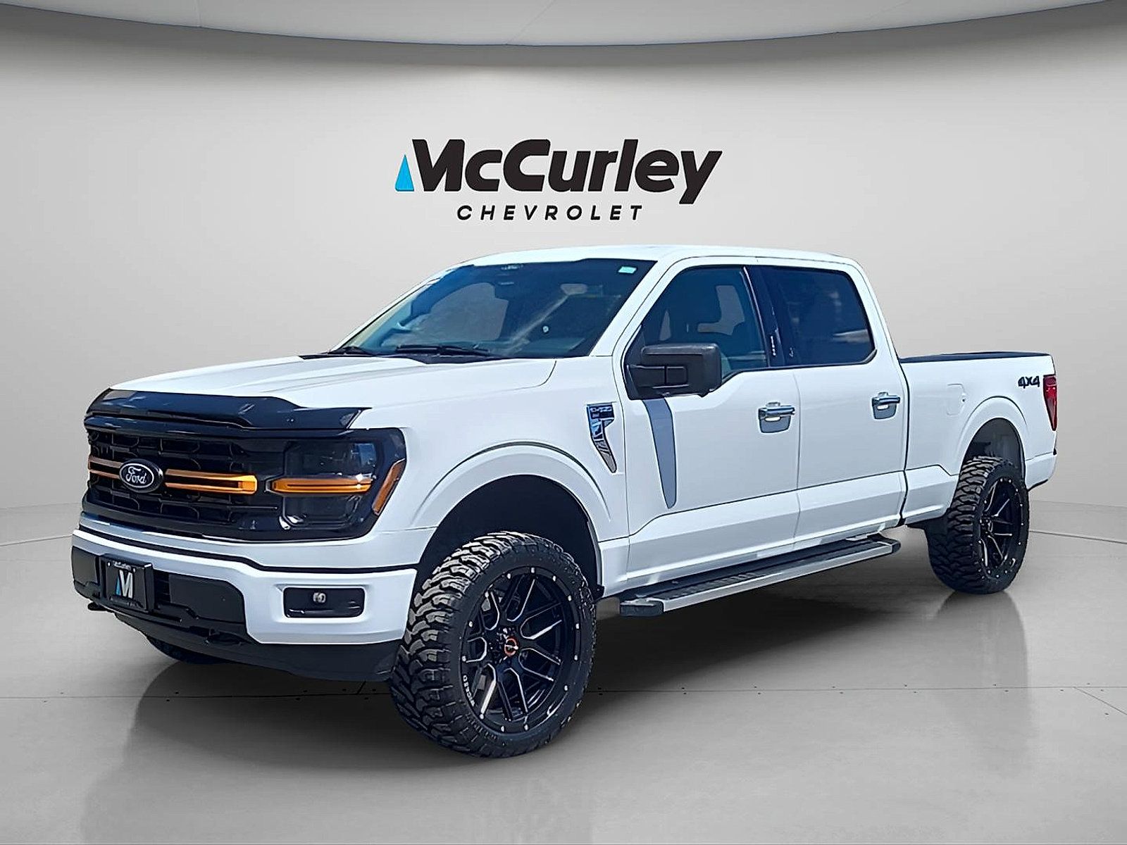 Used 2024 Ford F150 XLT w/ Tow/Haul Package AWD/4WD image 3