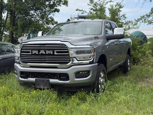 Used 2024 RAM 2500 Laramie AWD/4WD image 36