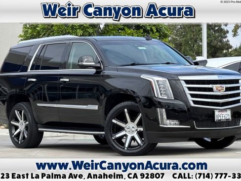 Used 2019 Cadillac Escalade Premium Luxury RWD image 1