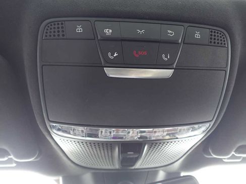 Used 2017 Mercedes-Benz E 400 4MATIC Wagon image 44