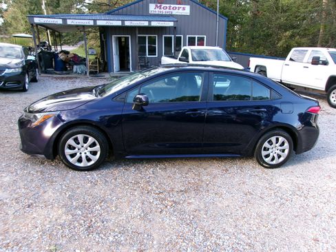 Used 2021 Toyota Corolla LE image 20