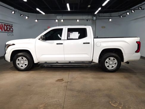 Used 2025 Toyota Tundra SR w/ SR Tow Package AWD/4WD image 4