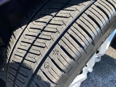 Used 2010 Chevrolet HHR LT image 8