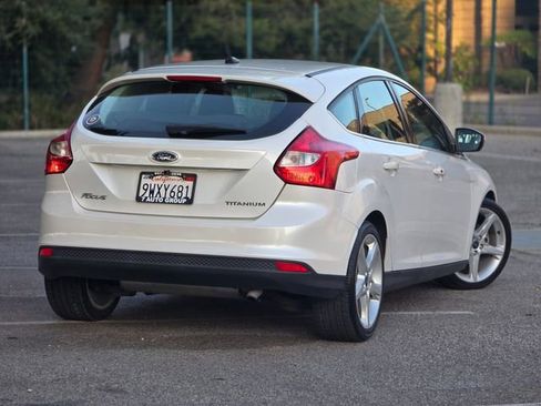 Used 2012 Ford Focus Titanium w/ Titanium Handling Pkg FWD image 10