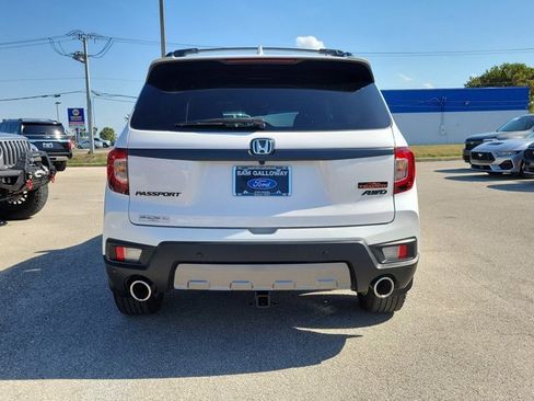 Used 2023 Honda Passport TrailSport image 5