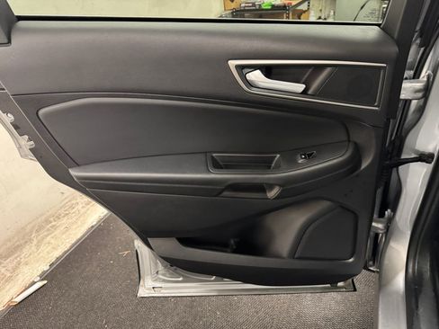 Used 2024 Ford Edge SEL image 16