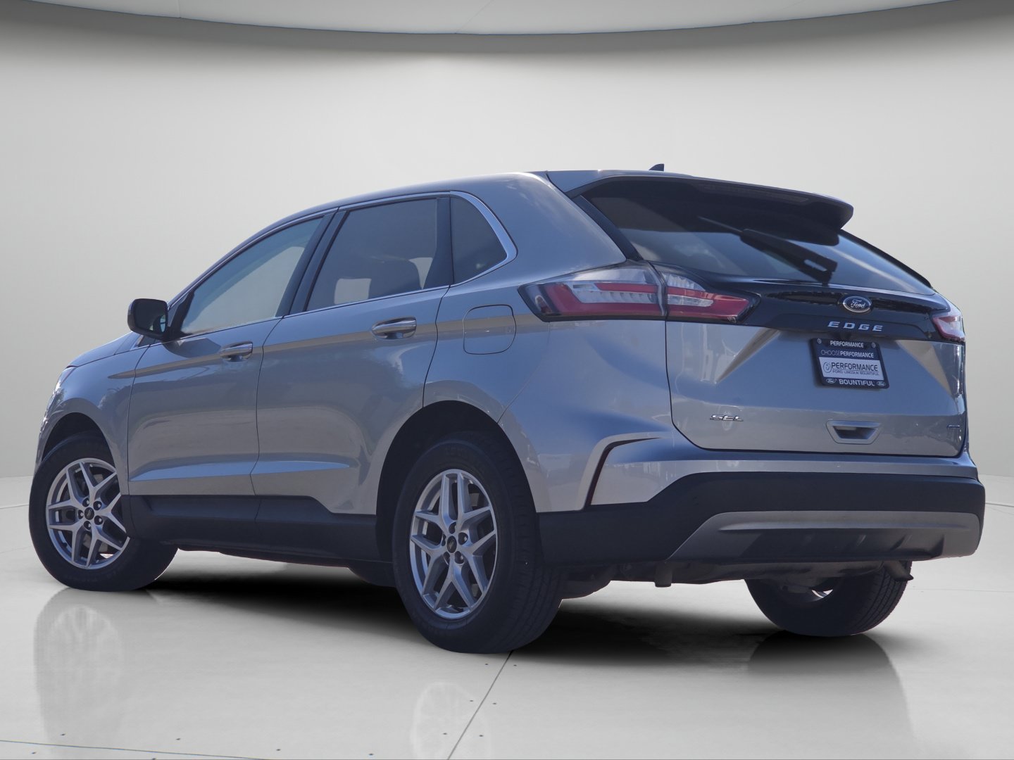 Used 2024 Ford Edge SEL AWD/4WD image 16