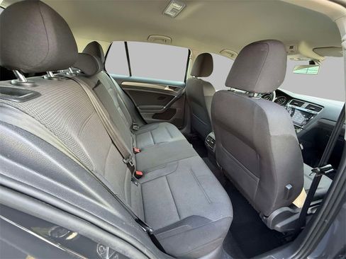 Used 2019 Volkswagen e-Golf SE w/ Driver Assistance Package image 16