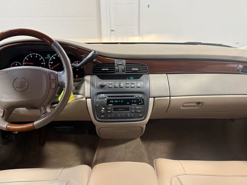 Used 2005 Cadillac De Ville DHS w/ Equipment Group FWD image 18