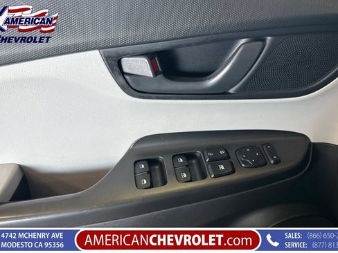 Used 2023 Hyundai Kona SEL w/ Cargo Package AWD/4WD image 11