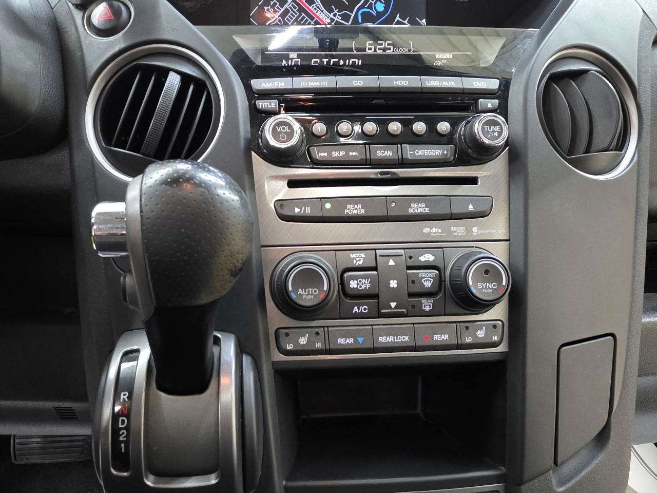 Used 2015 Honda Pilot Touring image 35