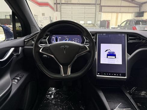 Used 2017 Tesla Model X AWD/4WD image 23