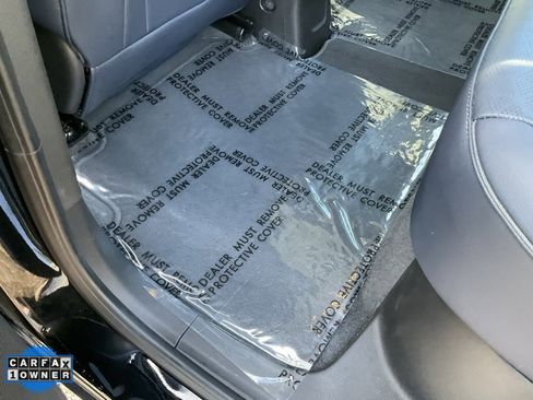 Used 2022 Chevrolet Bolt EUV LT w/ Convenience Package image 27