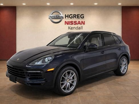 Used 2020 Porsche Cayenne AWD/4WD image 3