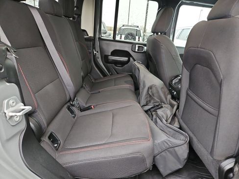 Used 2023 Jeep Gladiator Rubicon w/ LED Lighting Group image 33