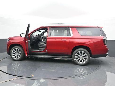 New 2026 Chevrolet Suburban Premier AWD/4WD image 60
